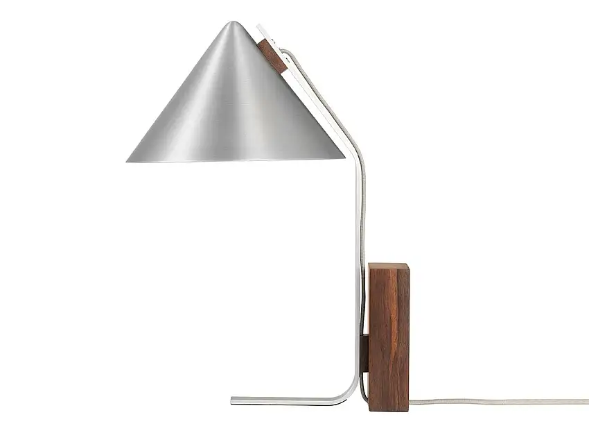 Kristina Dam Studio Cone Lampada da Tavolo