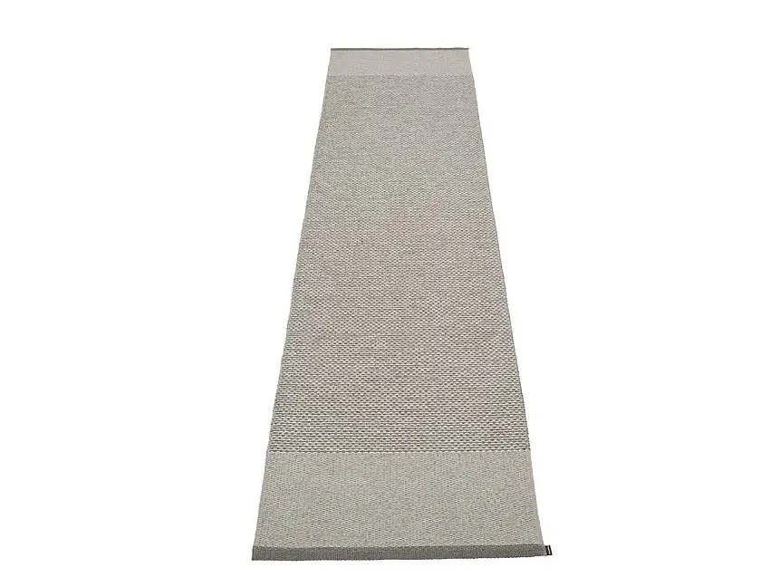 Pappelina Edit Tappeto in Plastica - Charcoal / Grigio caldo / Pietra Metallizzata - 70x300 cm