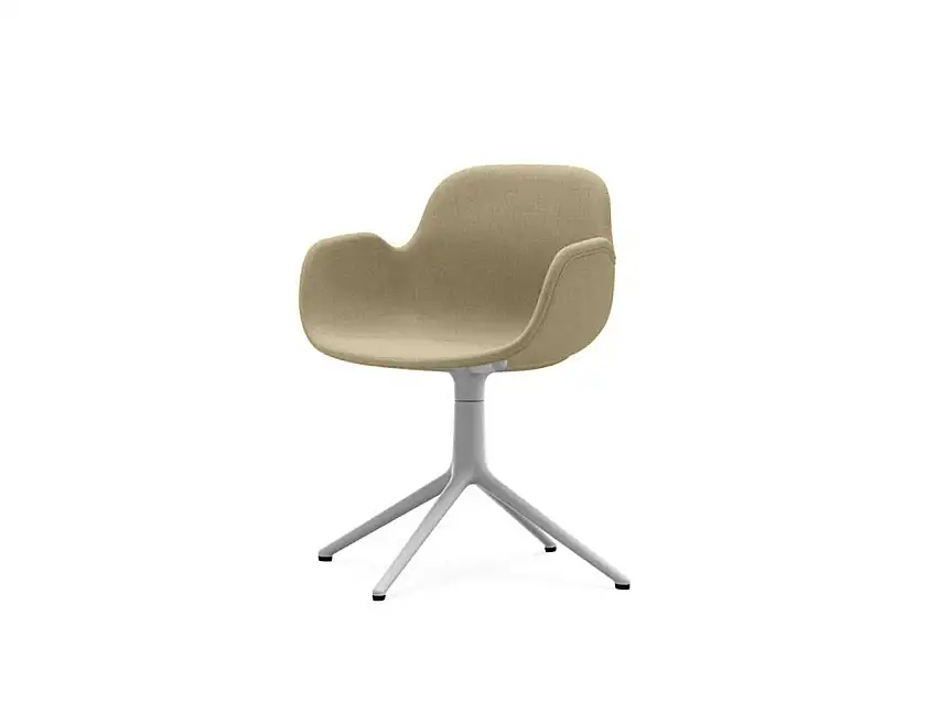 Normann Copenhagen Form Poltroncina Girevole Rivestita - Fame / Base Bianca