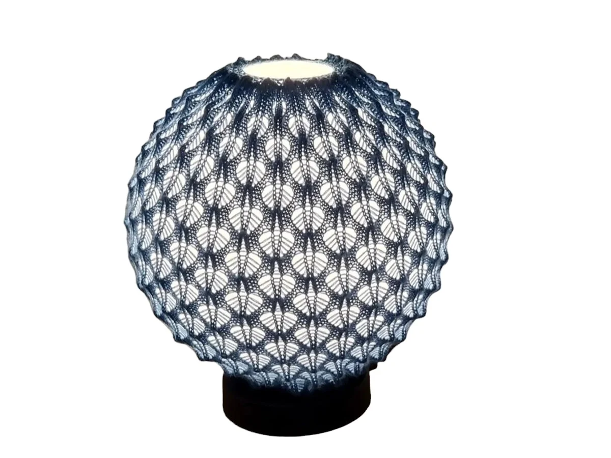 Ariel Zuckerman Knitted lampada da tavolo