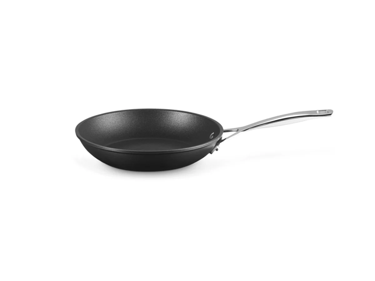Le Creuset Padella bassa in alluminio antiaderente 22 cm