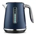 Bollitore elettrico Sage SKE735DBL4EEU1 LUXE the Soft Top Blu Prugna, eleganza e praticità per le tue pause tè