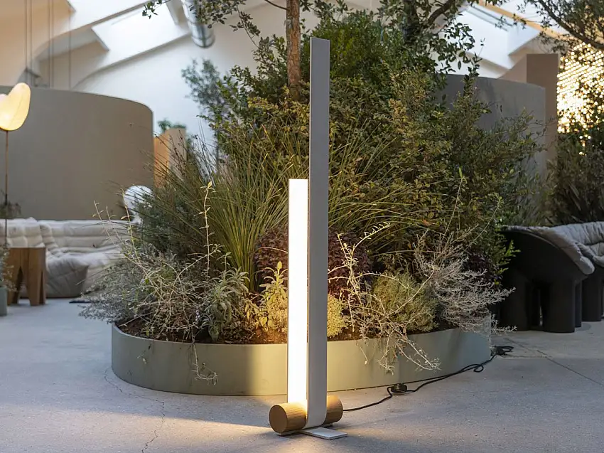 Tooy Nastro 563.62 Lampada da terra - Beige/Frassino